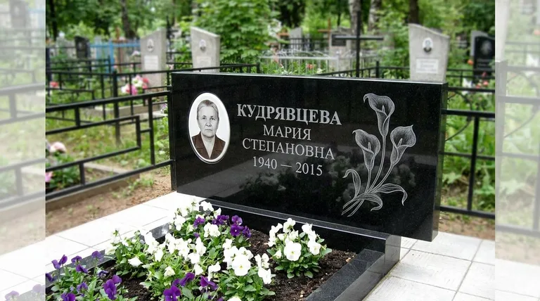 Памятник с гравировкой калл — выполненная работа «Кудрявцева» в Казани