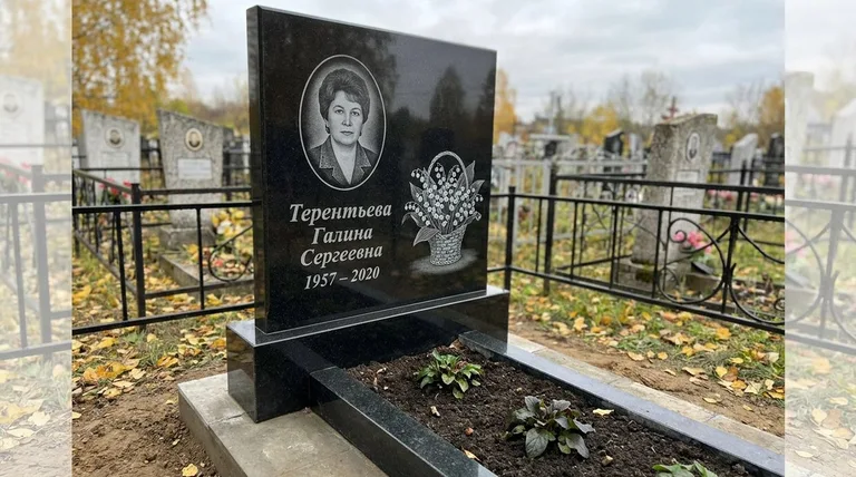 Памятник с гравировкой ландышей — выполненная работа «Терентьева» в Казани