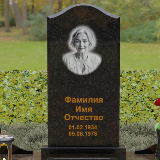 Гранитный вертикальный памятник светский в Перми, гранит Габбро-диабаз