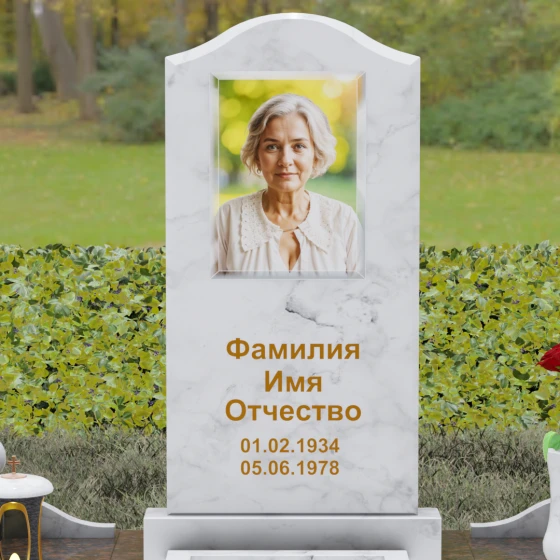 Гранитный вертикальный памятник светский в Перми, мрамор Тассос