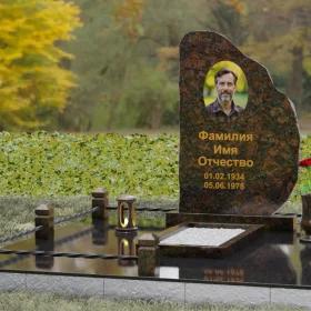 Гранитный вертикальный монумент – П123