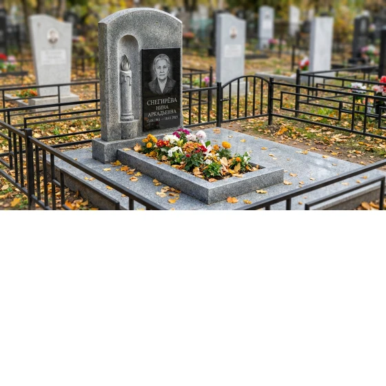 Памятник со свечой в нише из мансуровского гранита с портретом